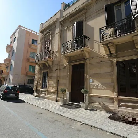 Re Ruggero Rooms-2